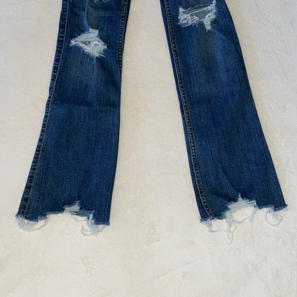 Hollister Mid-Rise Boot Jeans - Picture 2 of 8